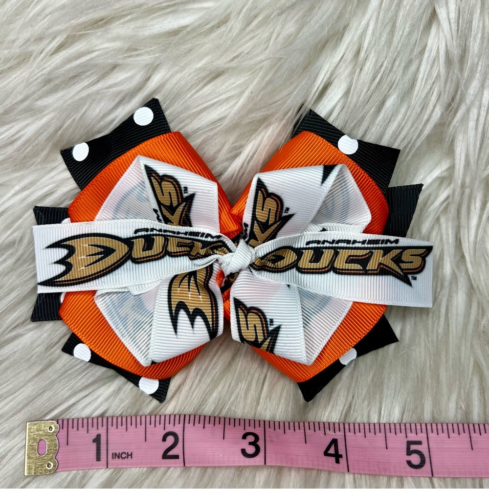 🎀🏒 NHL Anaheim Ducks Hockey Hair Bow Barrette Clip 🏒🎀 - Picture 3 of 4